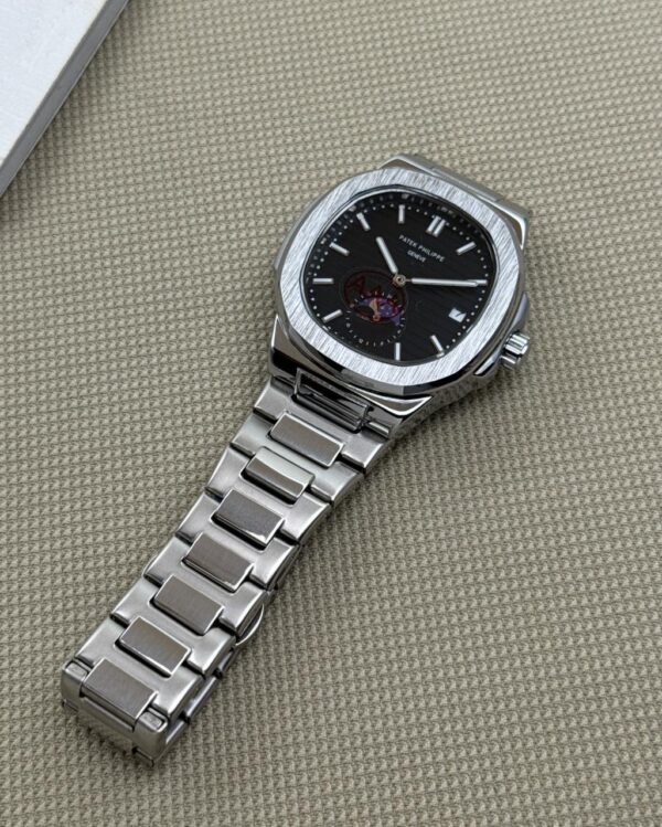 Elegant Design with Patek Philippe First Copy Watch